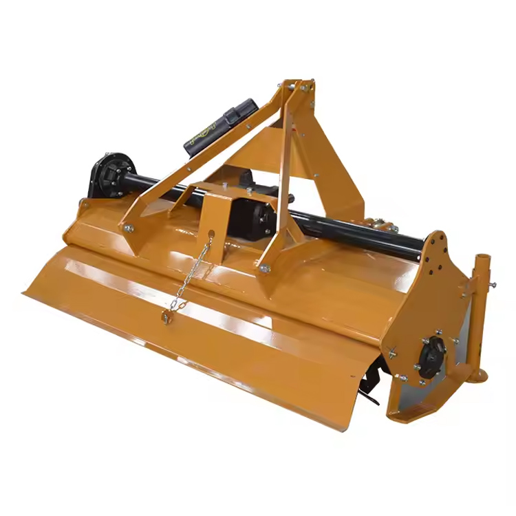 Traktor namontovaný na rotačný kultivátor